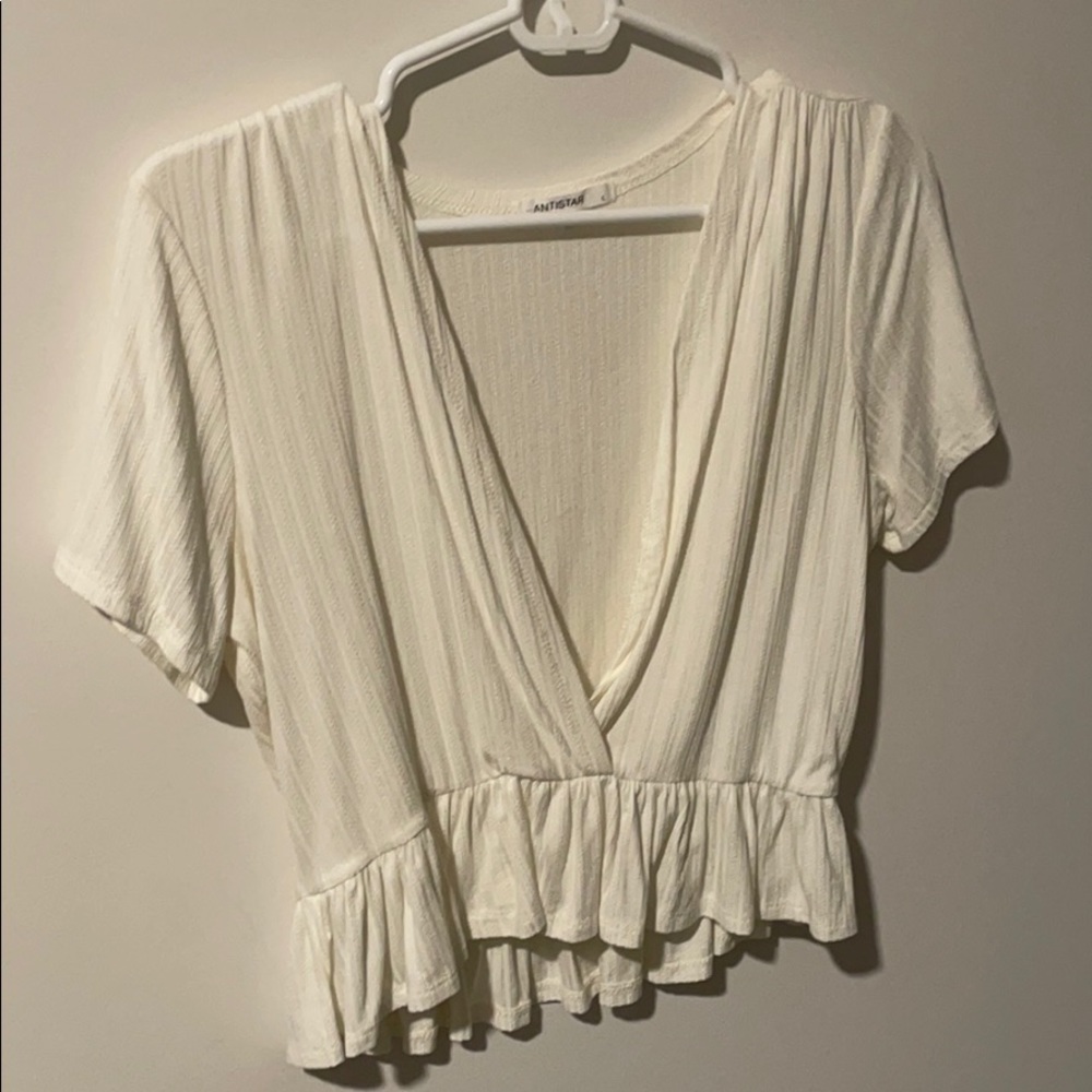 Women’s V-Neck top